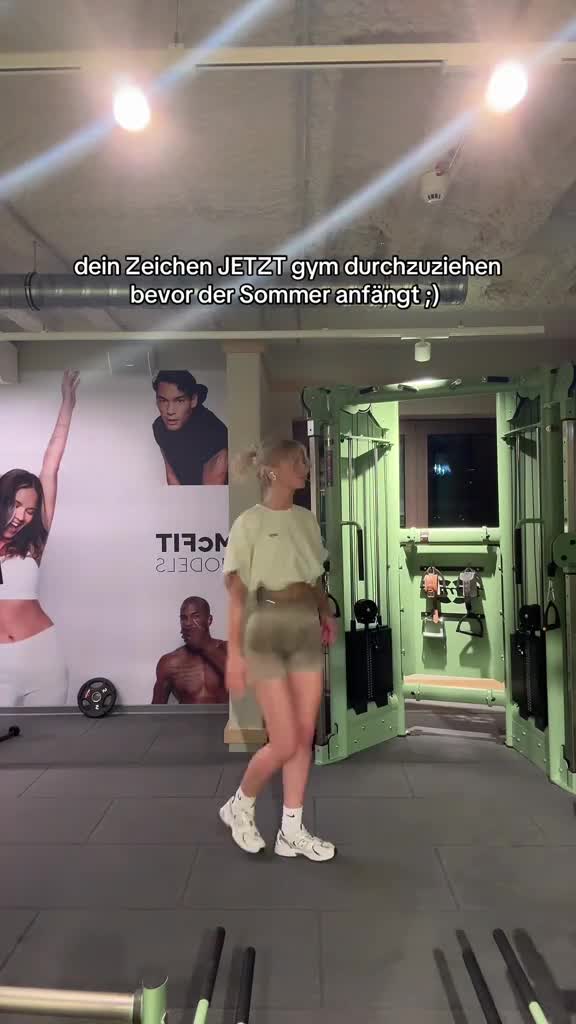 Video 1144937 from elena.zbt / Elena Zoe