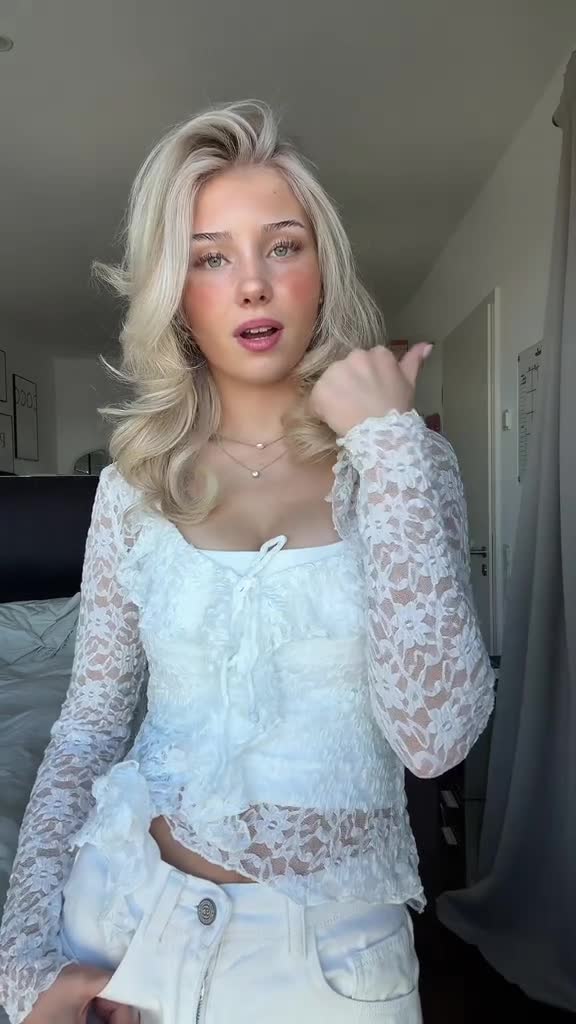 Video 1144978 from elena.zbt / Elena Zoe