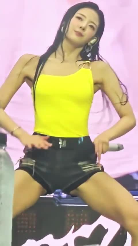Video 1145404 from Lia - ITZY (최지수, Choi Ji-su)