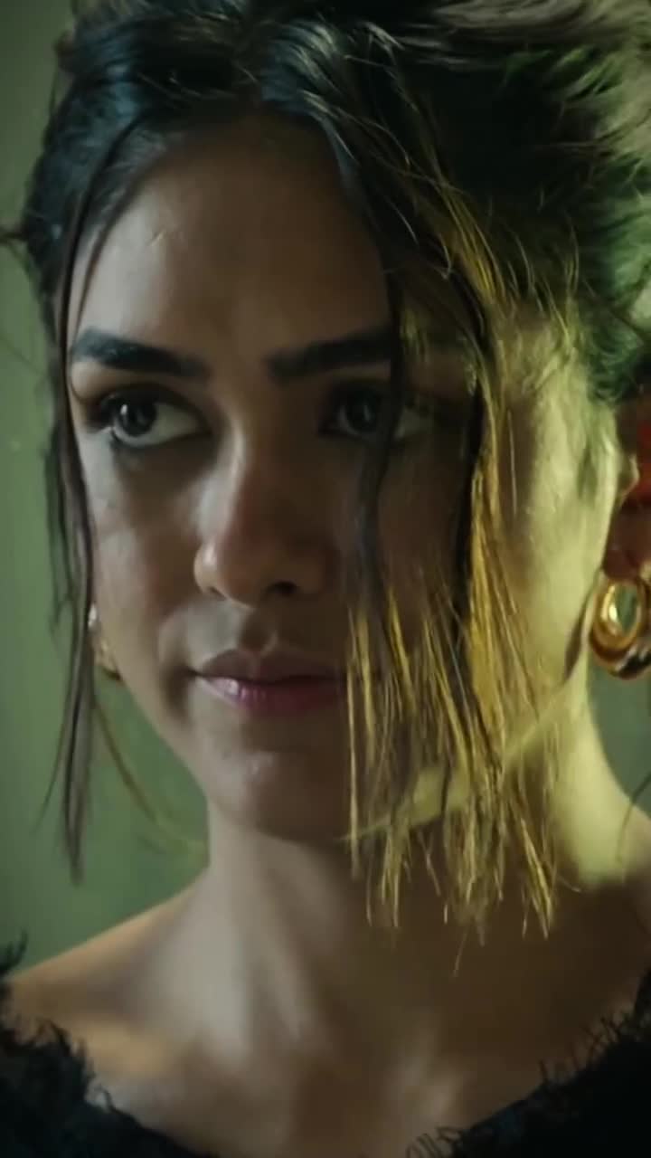 Video 1145508 from Mrunal Thakur