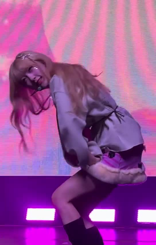Video 1146166 from Odd Eye Circle (ARTMS / LOONA)