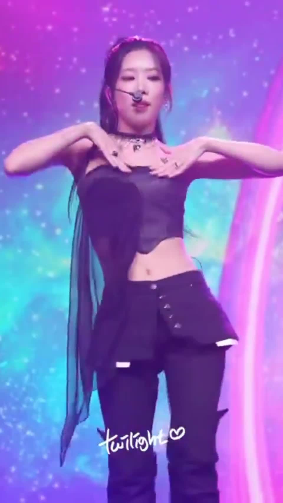 Video 1146190 from Odd Eye Circle (ARTMS / LOONA)