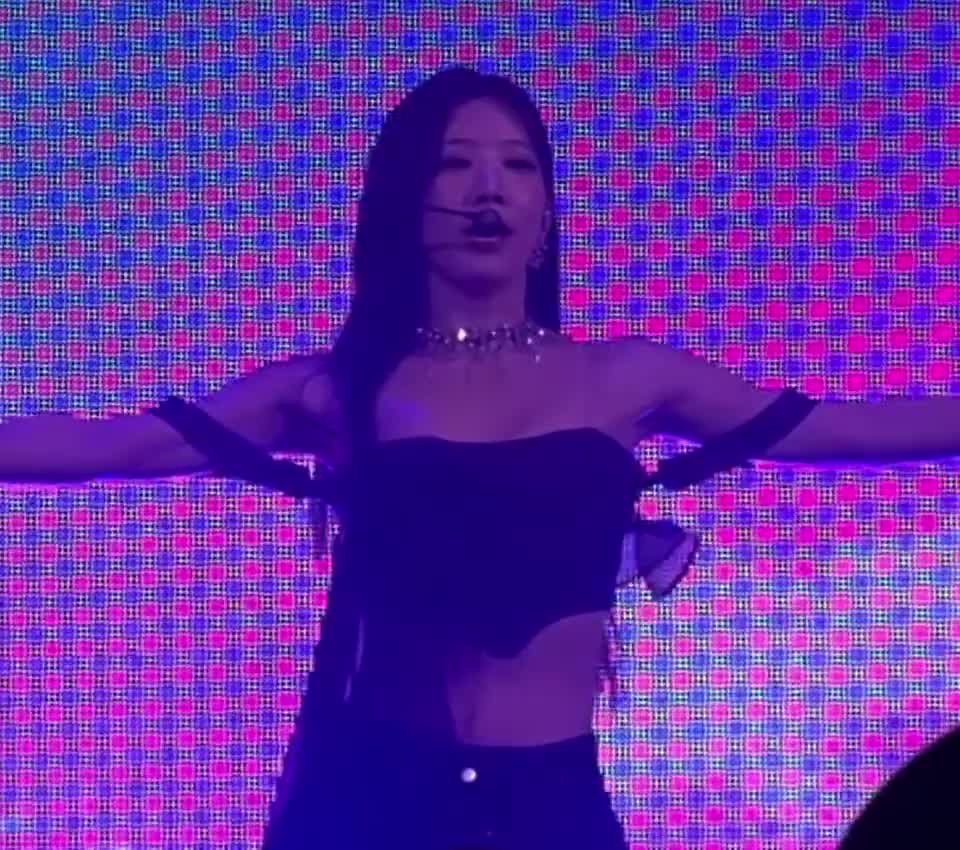 Video 1146203 from Odd Eye Circle (ARTMS / LOONA)