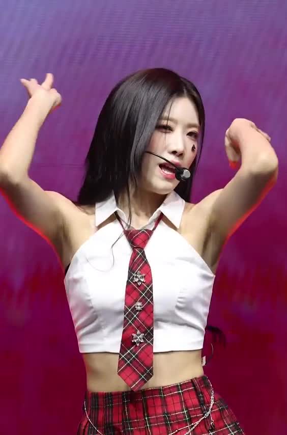 Video 1146207 from Odd Eye Circle (ARTMS / LOONA)