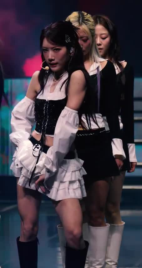 Video 1146233 from Odd Eye Circle (ARTMS / LOONA)