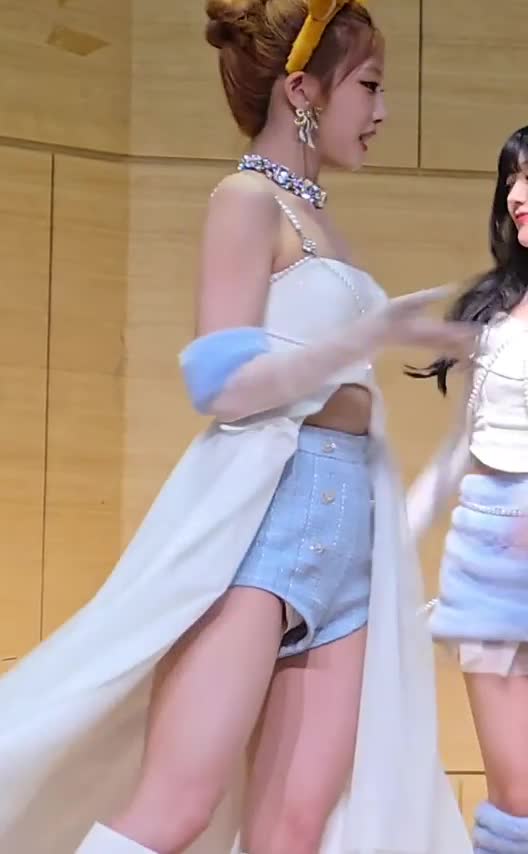 Video 1146255 from Odd Eye Circle (ARTMS / LOONA)