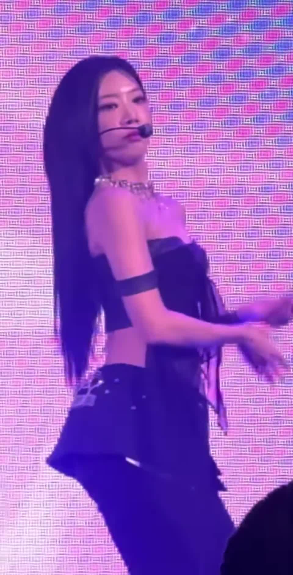 Video 1146284 from Odd Eye Circle (ARTMS / LOONA)