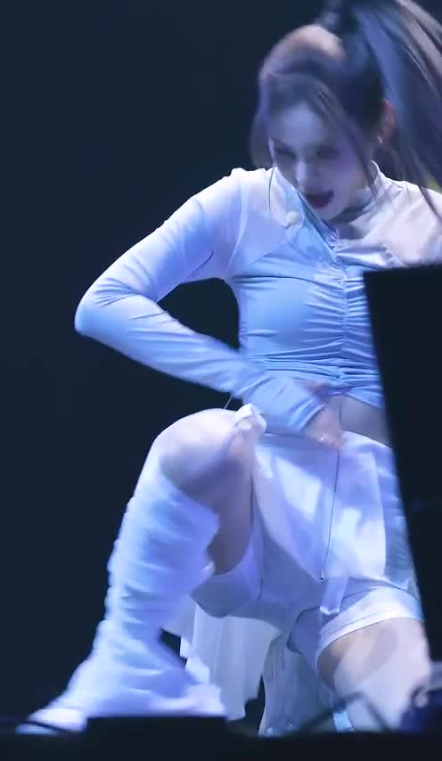 Video 1146287 from Odd Eye Circle (ARTMS / LOONA)