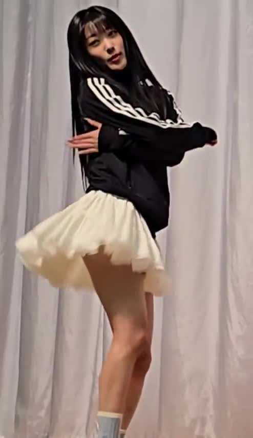 Video 1146292 from Odd Eye Circle (ARTMS / LOONA)