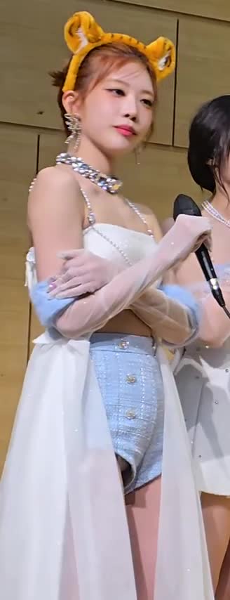 Video 1146299 from Odd Eye Circle (ARTMS / LOONA)