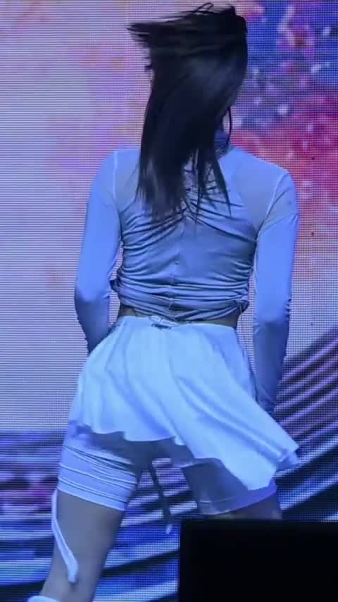 Video 1146305 from Odd Eye Circle (ARTMS / LOONA)