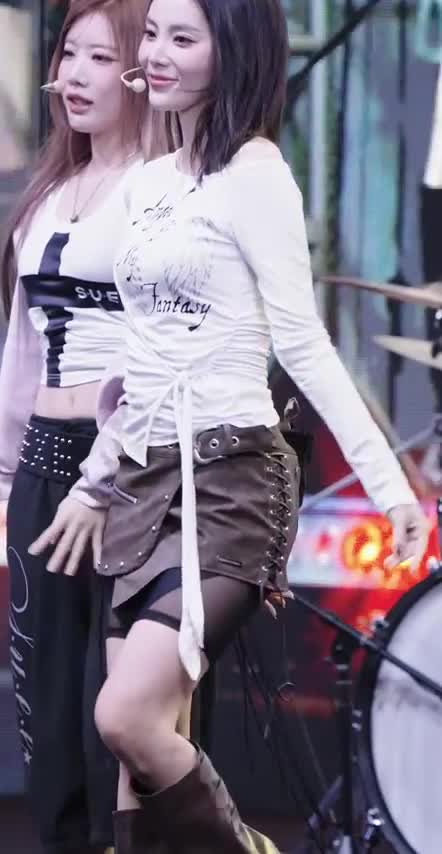 Video 1146309 from Odd Eye Circle (ARTMS / LOONA)