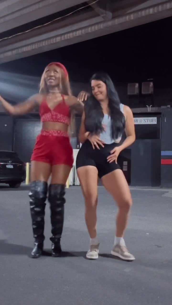 Video 1146712 from Queen Aminata / amisylle - AEW