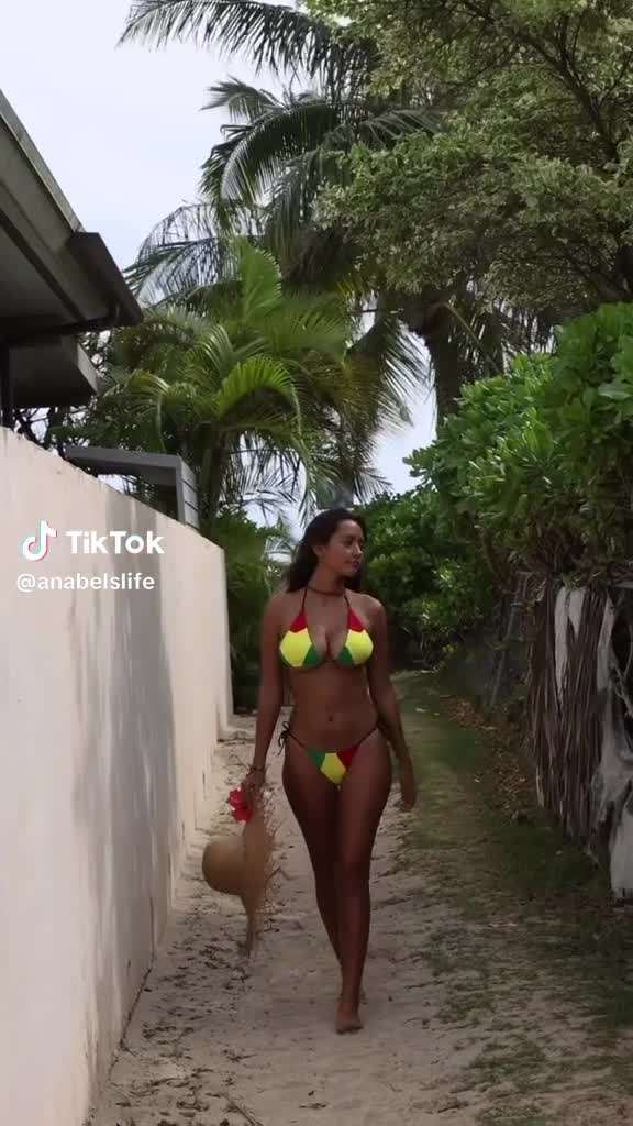 Video 1147531 from Anabel Carriker-Figueroa / @anabelslife