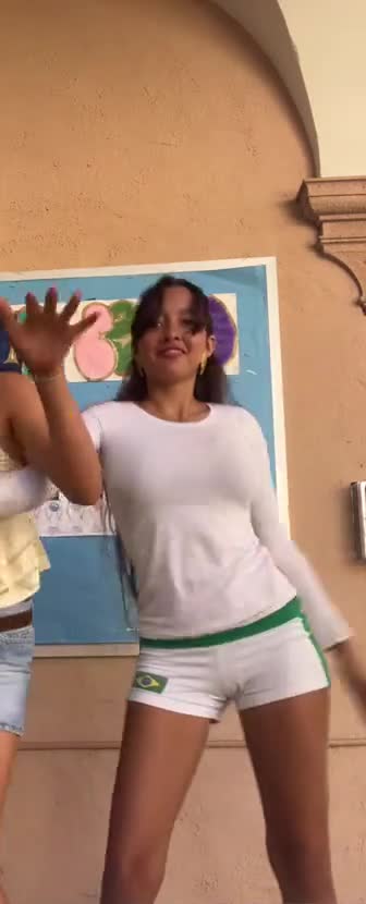 Video 1147606 from Anabel Carriker-Figueroa / @anabelslife
