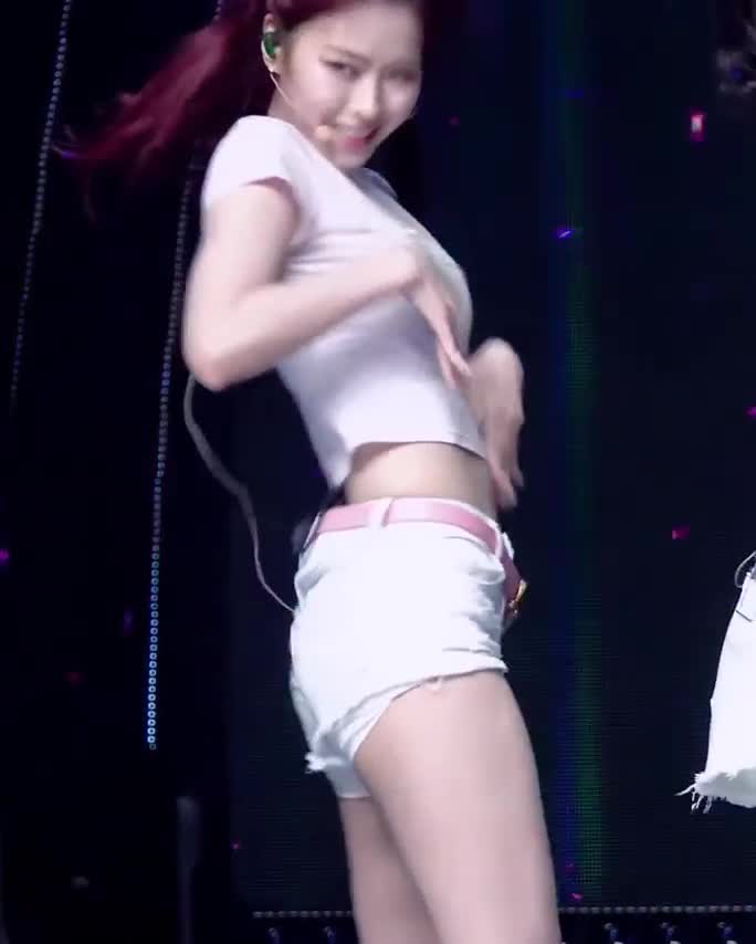 Video 1147928 from Ryujin - ITZY (신류진, Shin Ryu-jin)