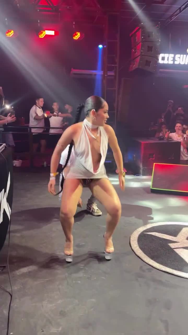 Video 1148330 from Vitoria Kelly (VK)