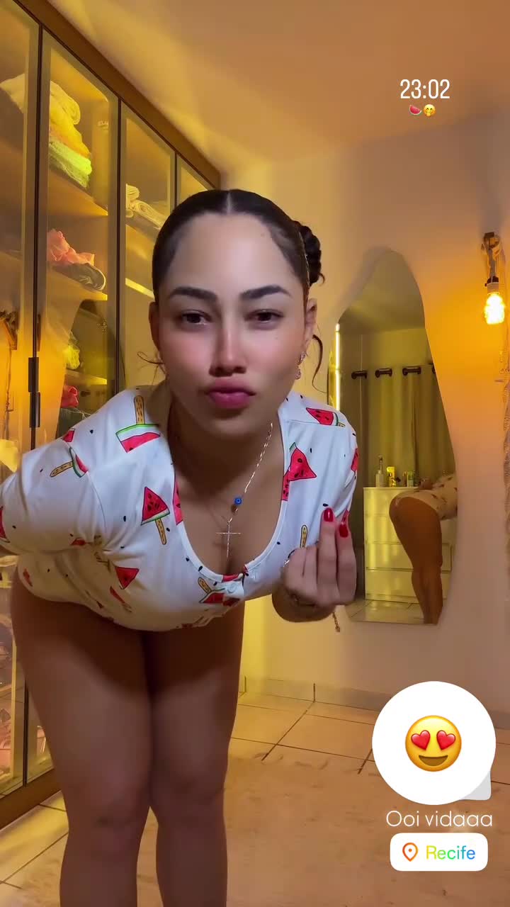Video 1148442 from Vitoria Kelly (VK)