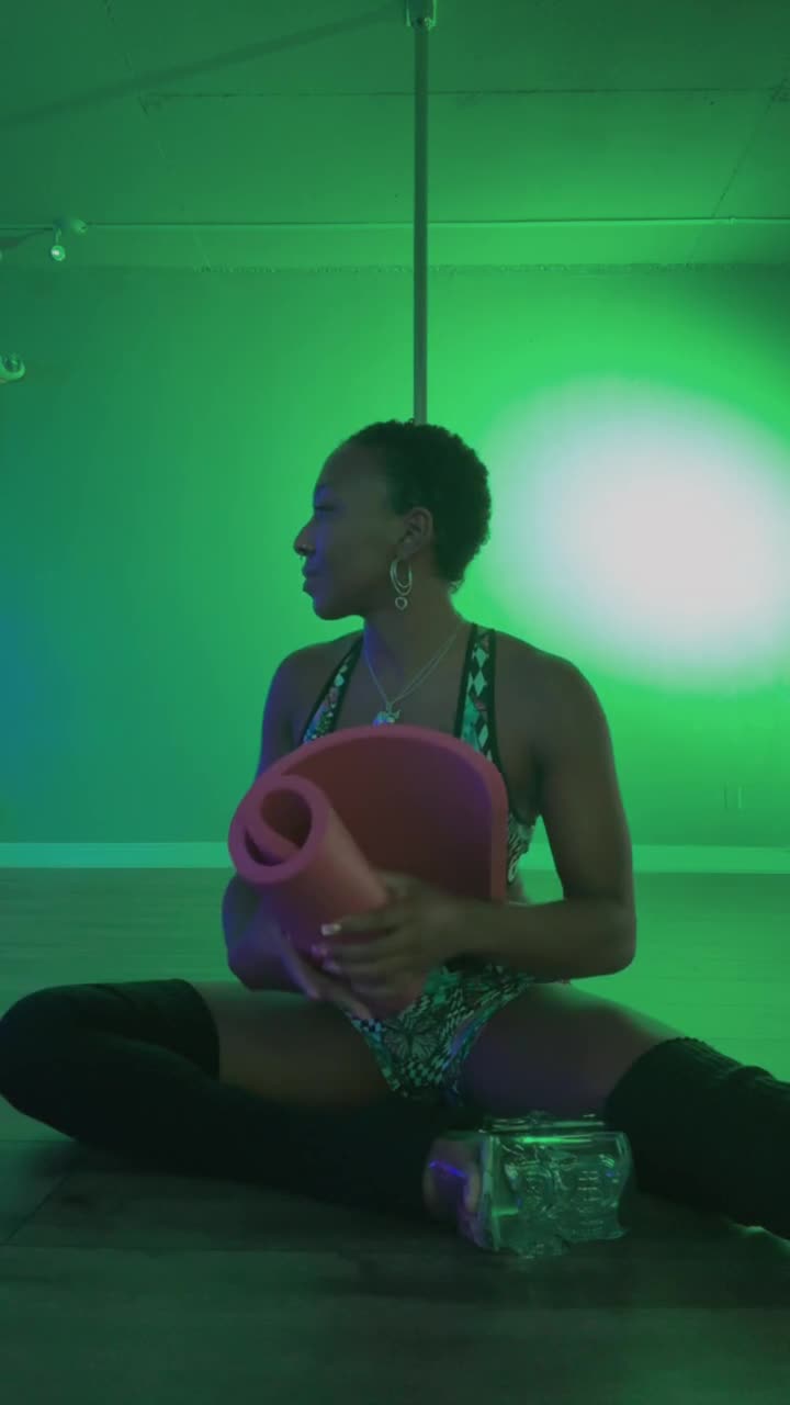 Video 1149198 from Priestess Doll / helll.doll / HelllDoll_