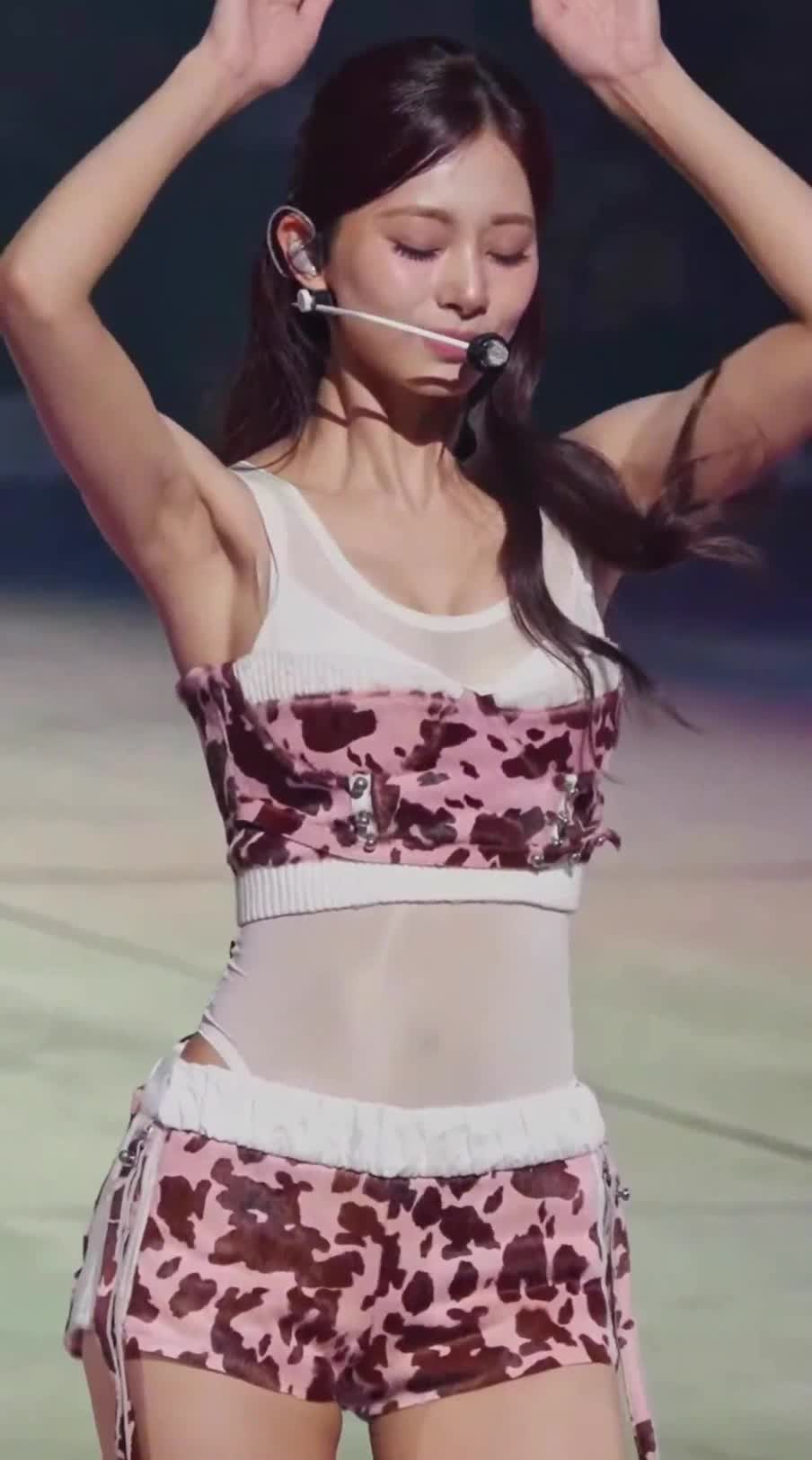 Video 1149523 from Tzuyu (Chiu Chú-jû) | Twice