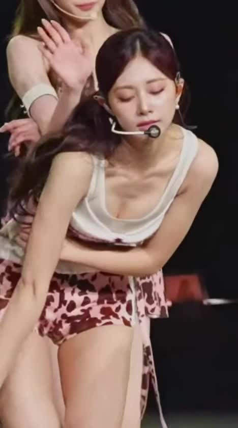 Video 1149526 from Tzuyu (Chiu Chú-jû) | Twice