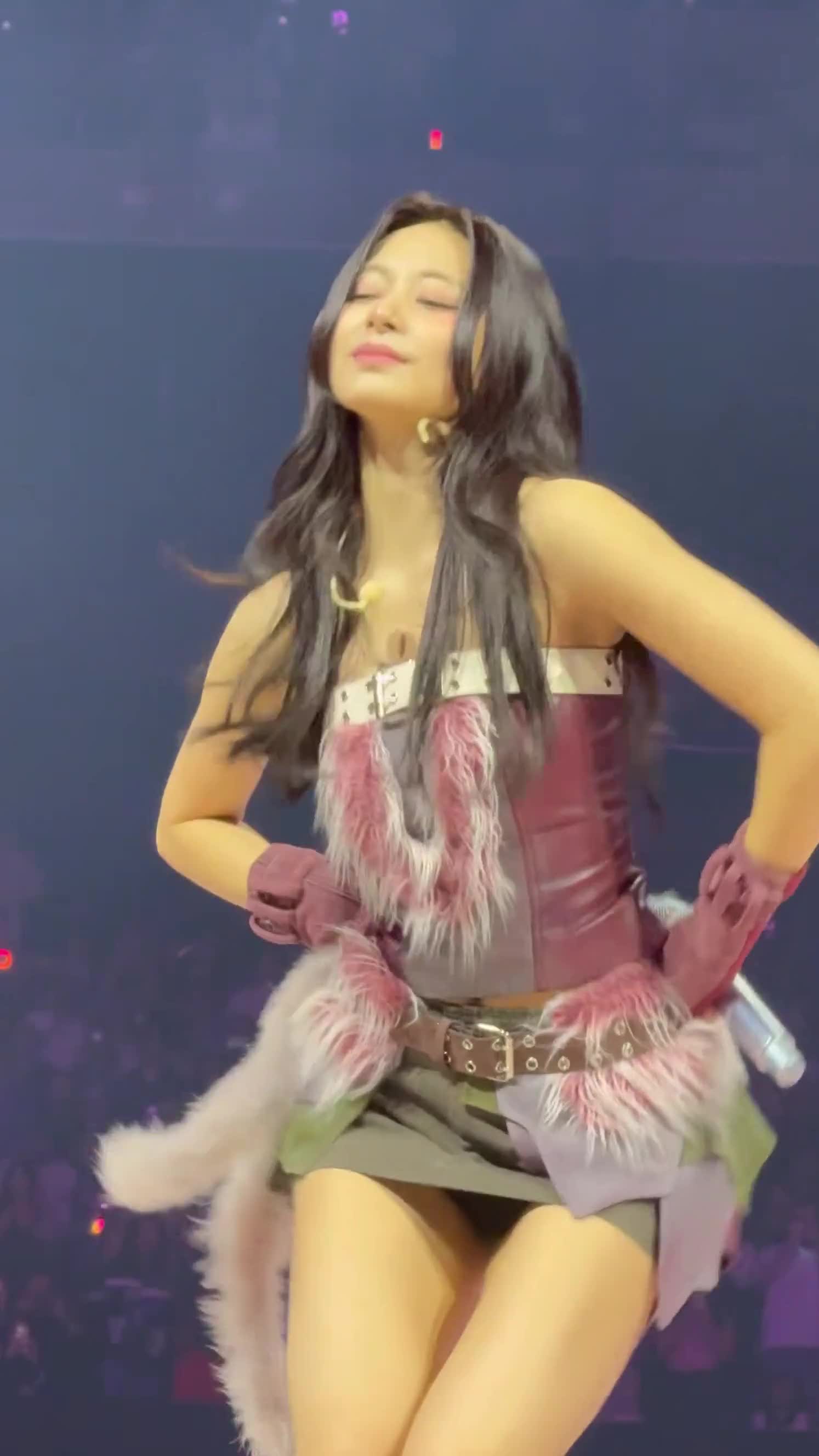 Video 1149573 from Tzuyu (Chiu Chú-jû) | Twice