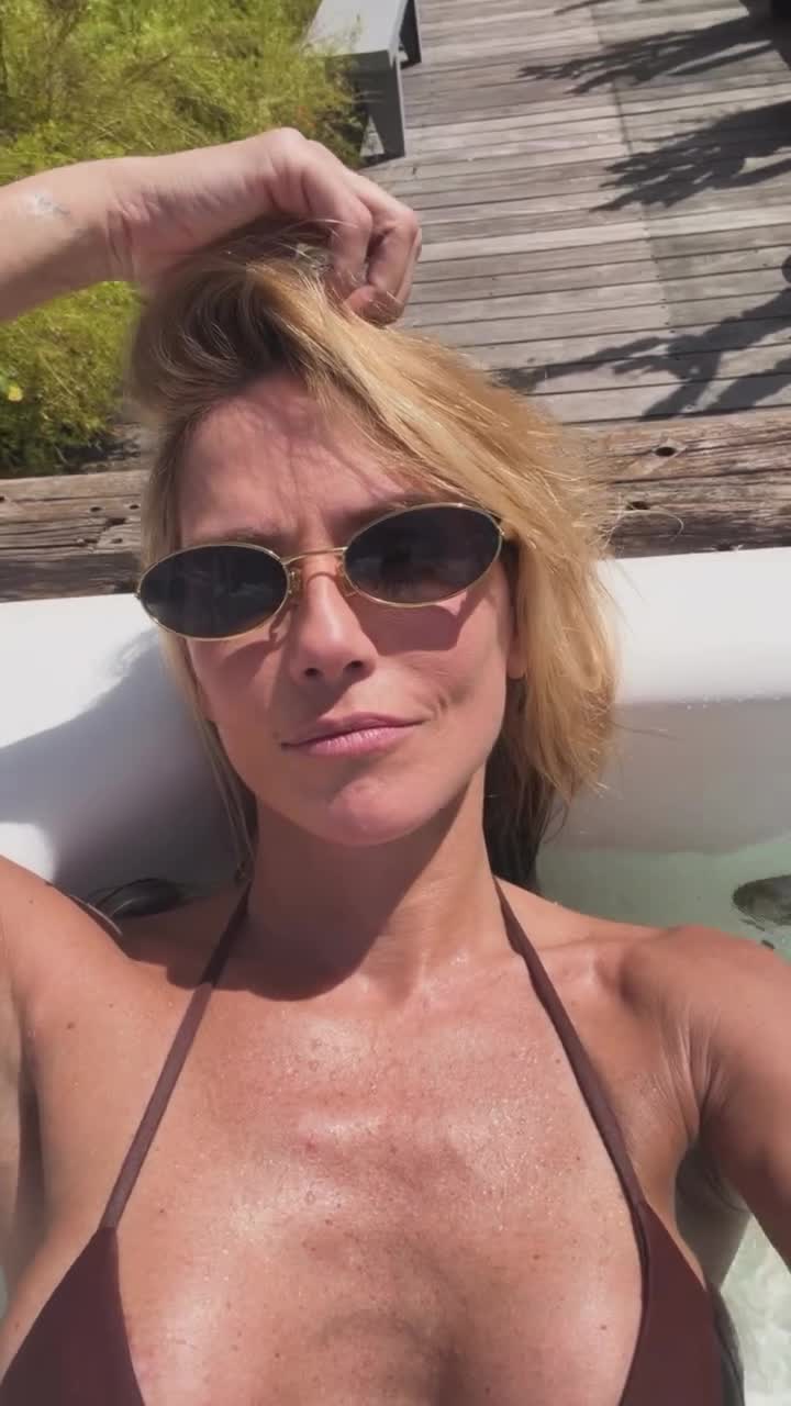 Video 1150093 from Deborah Secco