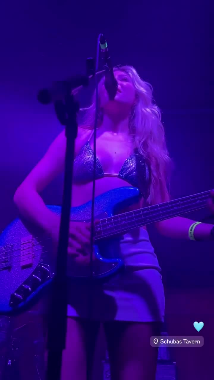 Video 1150928 from Blu DeTiger