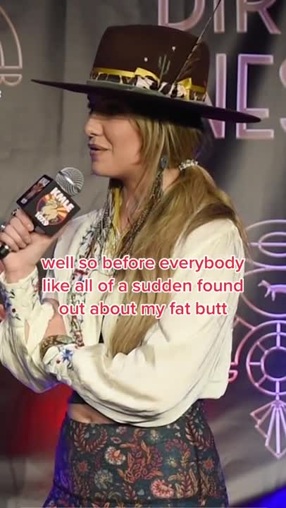 Video 1151068 from Lainey Wilson