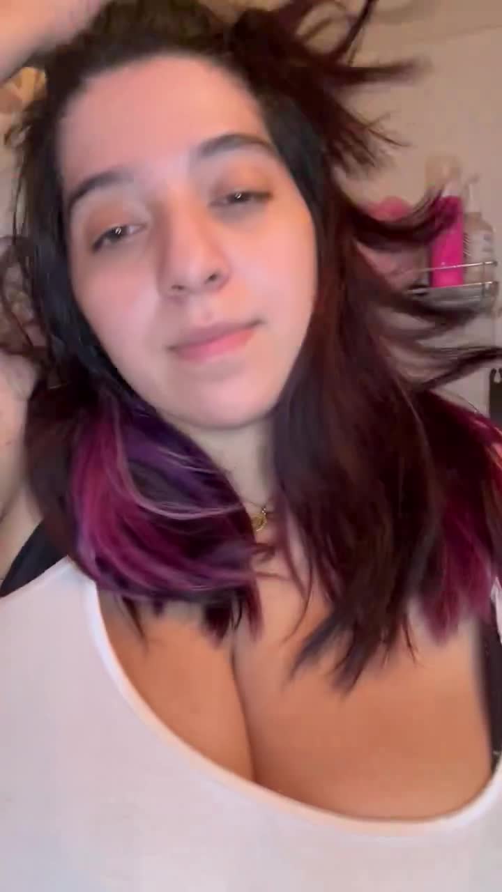 Video 1151139 from Smilezlots96 / Smilinghappy96