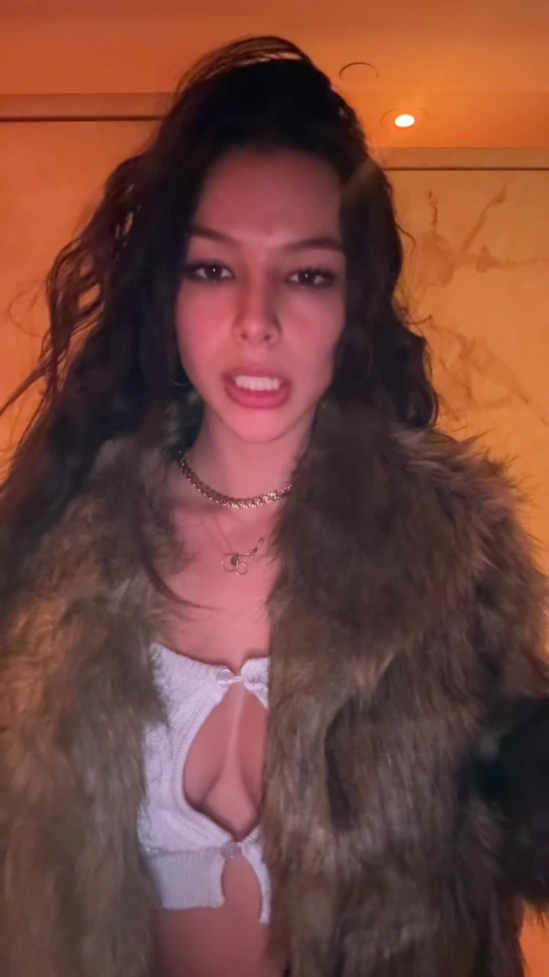 Video 1151581 from Mia Wynn / miawynning / miawynn_
