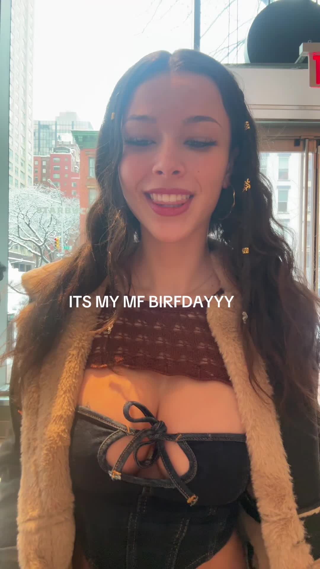 Video 1151636 from Mia Wynn / miawynning / miawynn_