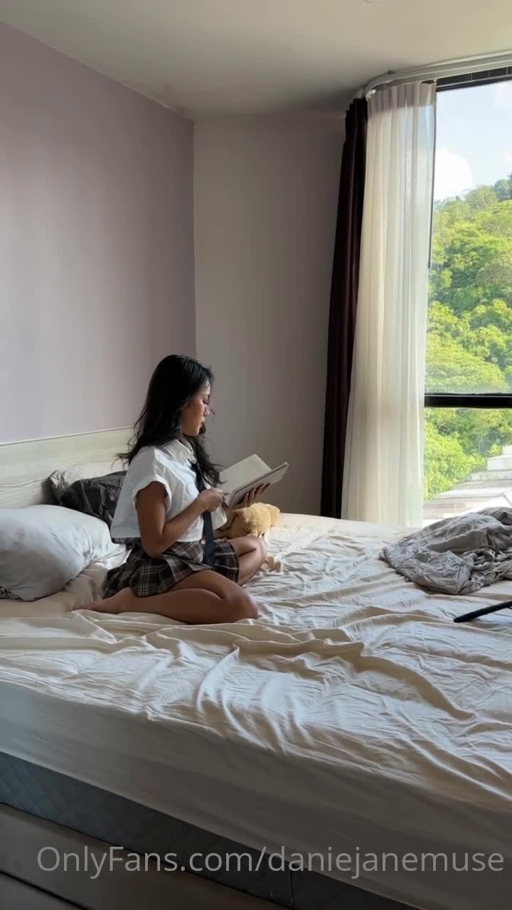 Video 1151873 from Danie Jane / daniejanemuse
