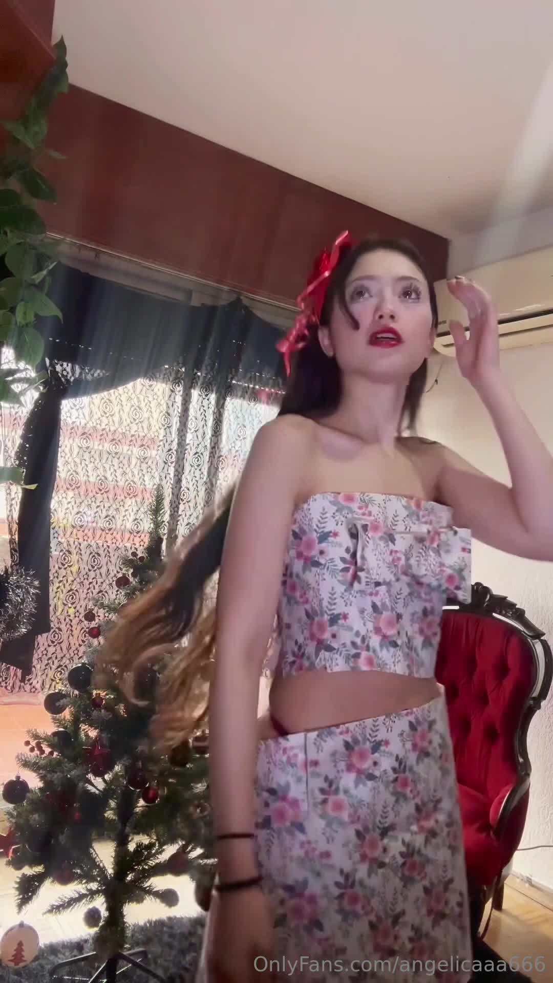 Video 1153086 from angelica666