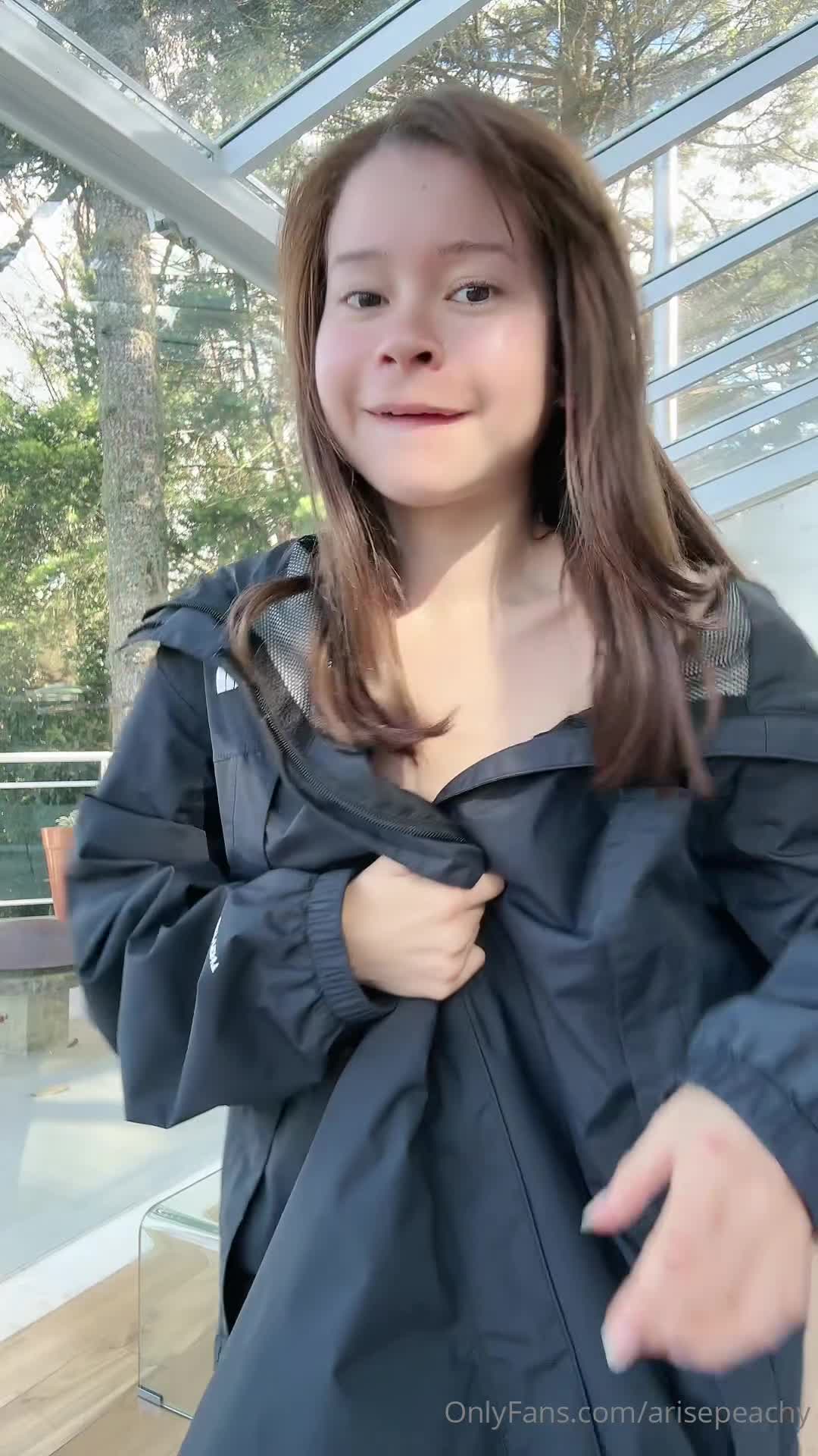 Video 1155912 from Arise Peachy