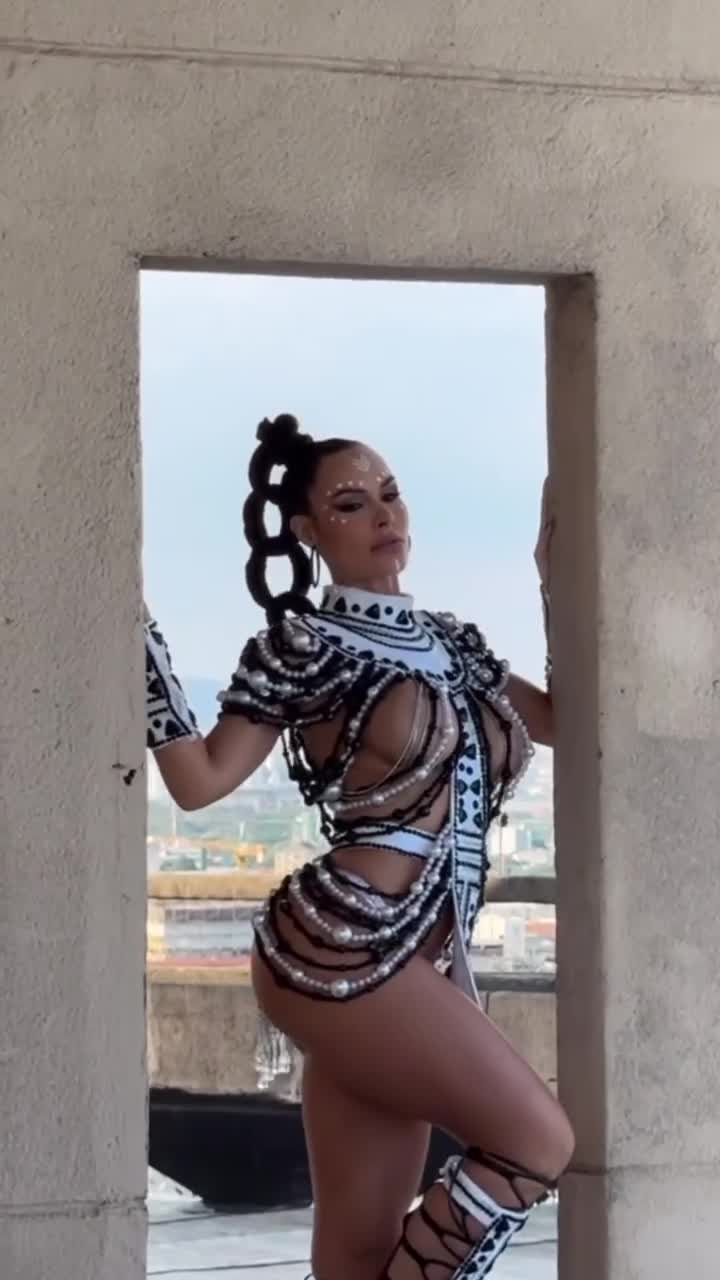 Video 1157116 from Fernanda Lacerda | Mendigata