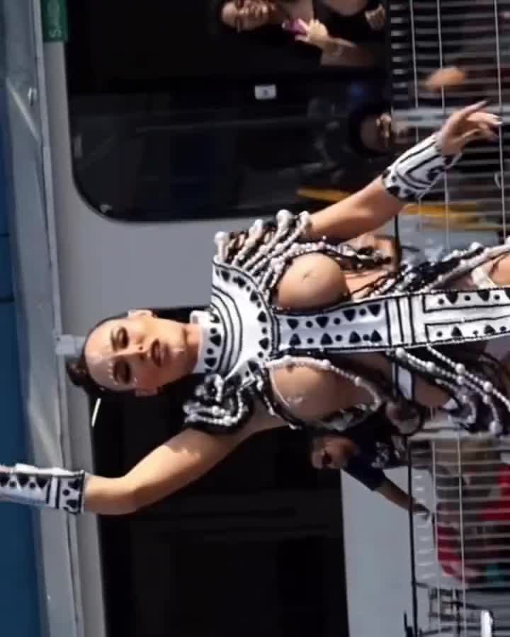 Video 1157117 from Fernanda Lacerda | Mendigata