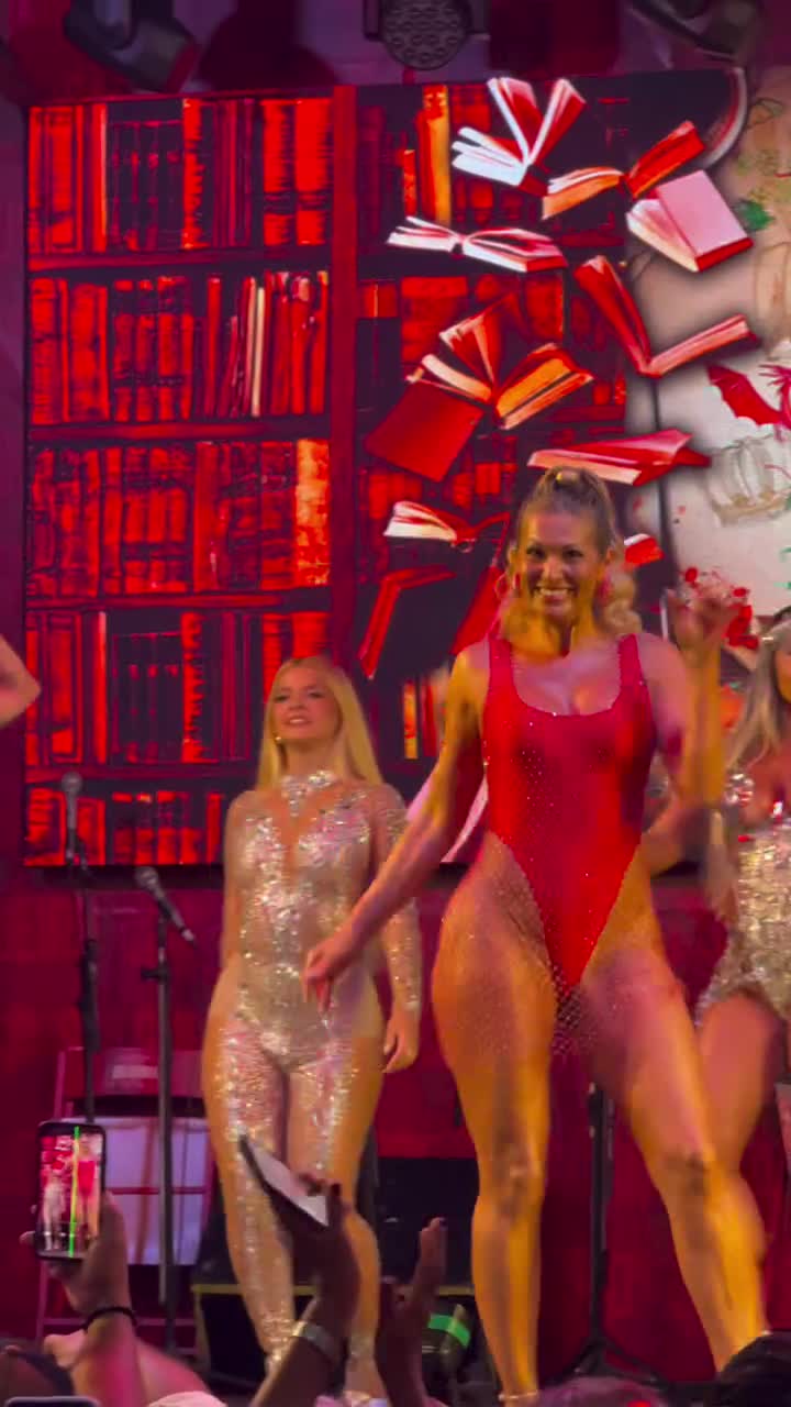 Video 1157178 from Lívia Andrade