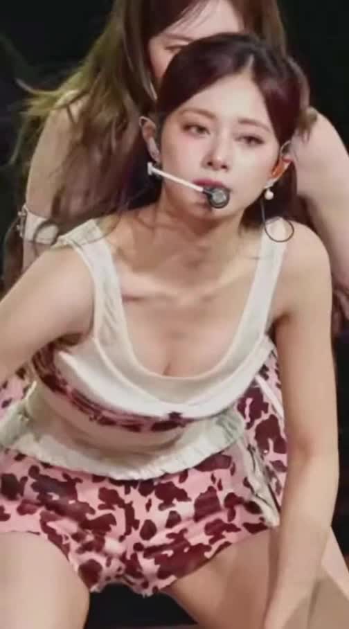 Video 1157634 from Tzuyu (Chiu Chú-jû) | Twice