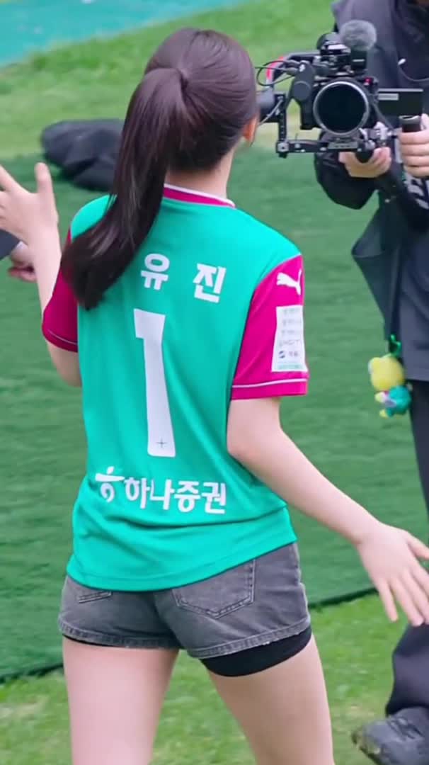 Video 1158083 from An Yujin 안유진 | (An) IVE