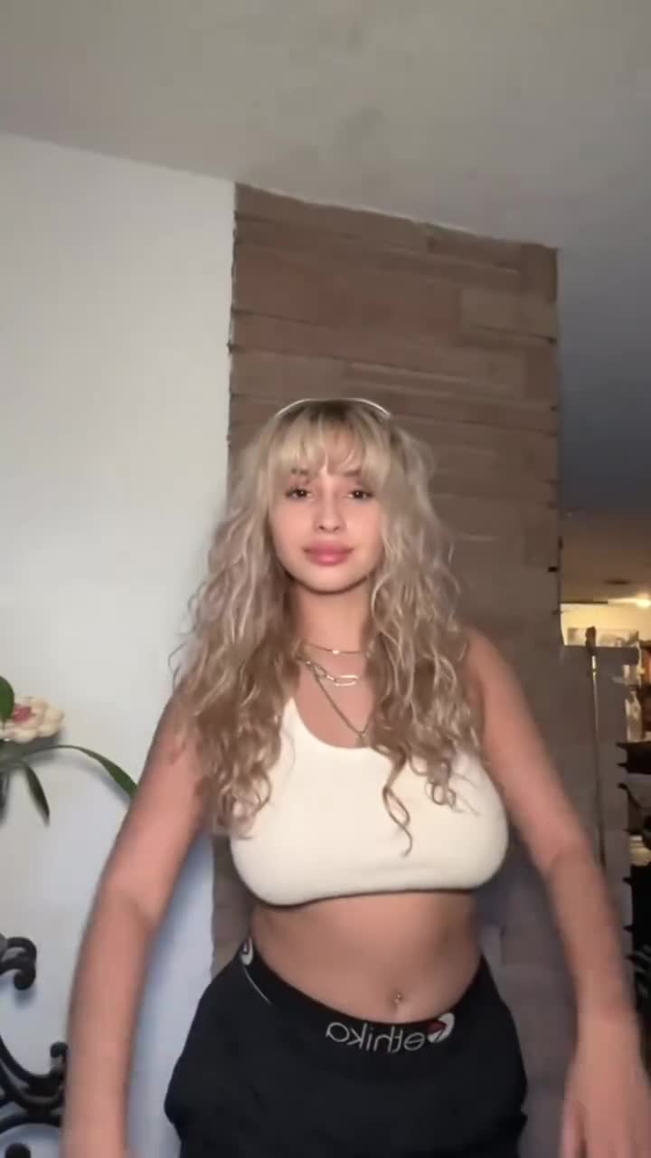 Video 1158960 from Anka Vulin / Ankward__ /