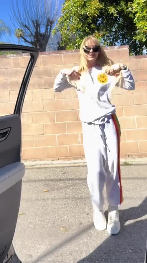 Video 1161153 from Kathryn Newton