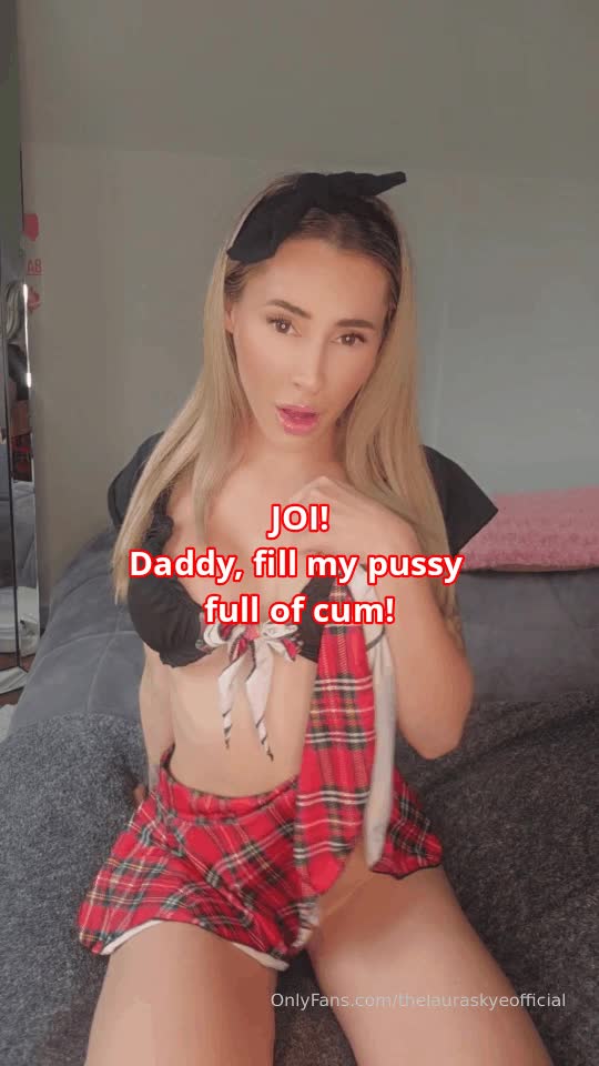 Video 1162296 from CollegeHotwife | LilMissSkye | thelauraskyeofficial | Laura Skye