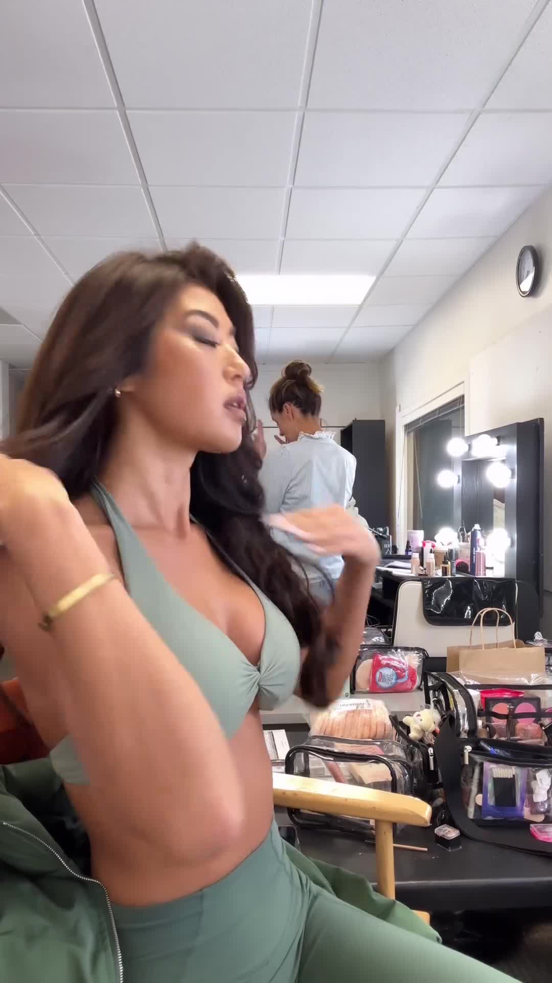 Video 1165066 from Jenn Lee / Jennifer Lee / jennleezy