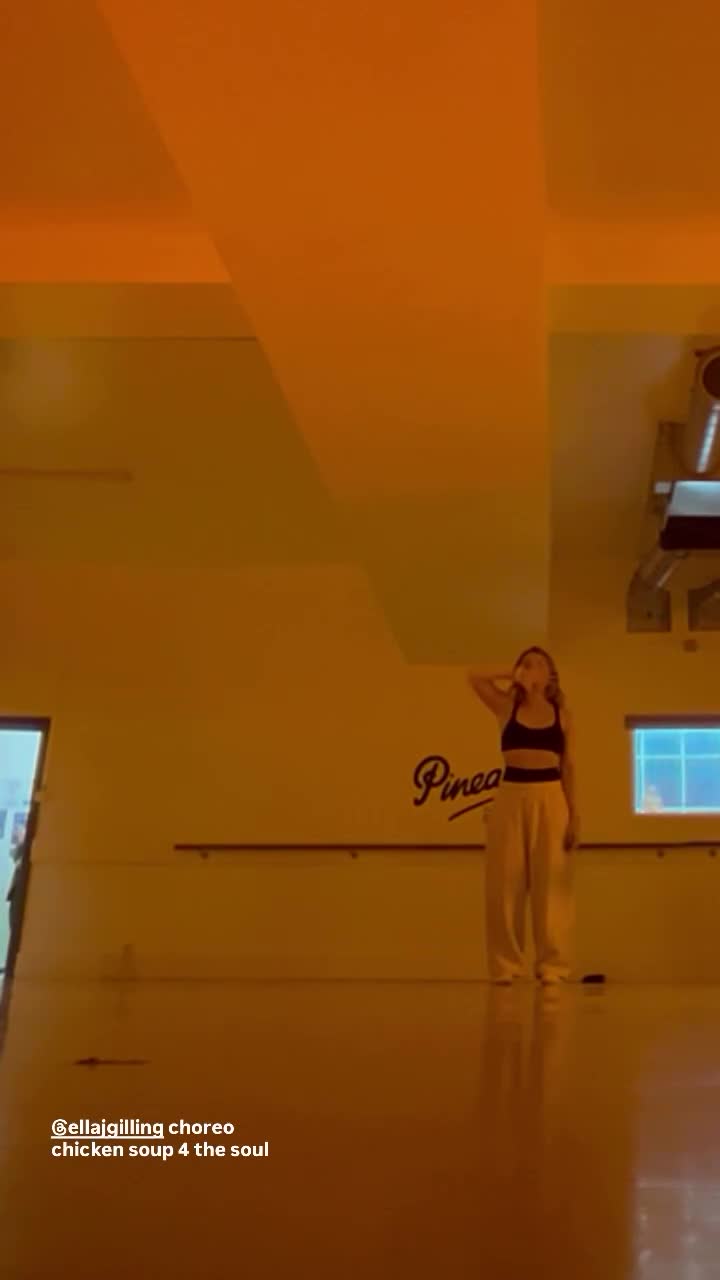 Video 1165695 from Holly Taylor (actress)