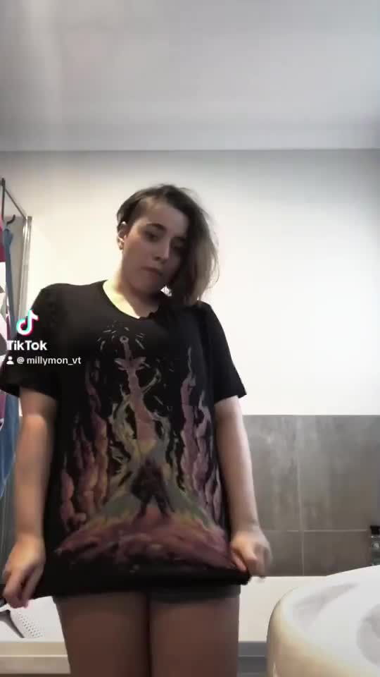 Video 1166522 from MILLYMON / MILLYMONVT / Carmilllia