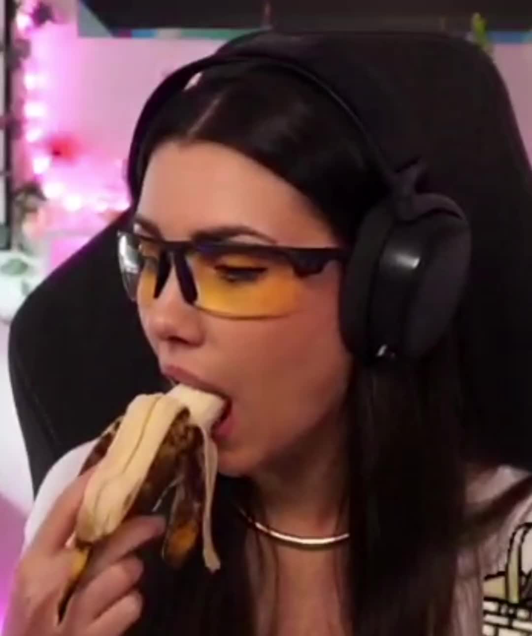 Video 1166980 from Yabbe