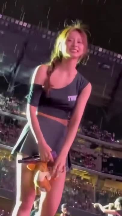 Video 1168801 from Tzuyu (Chiu Chú-jû) | Twice