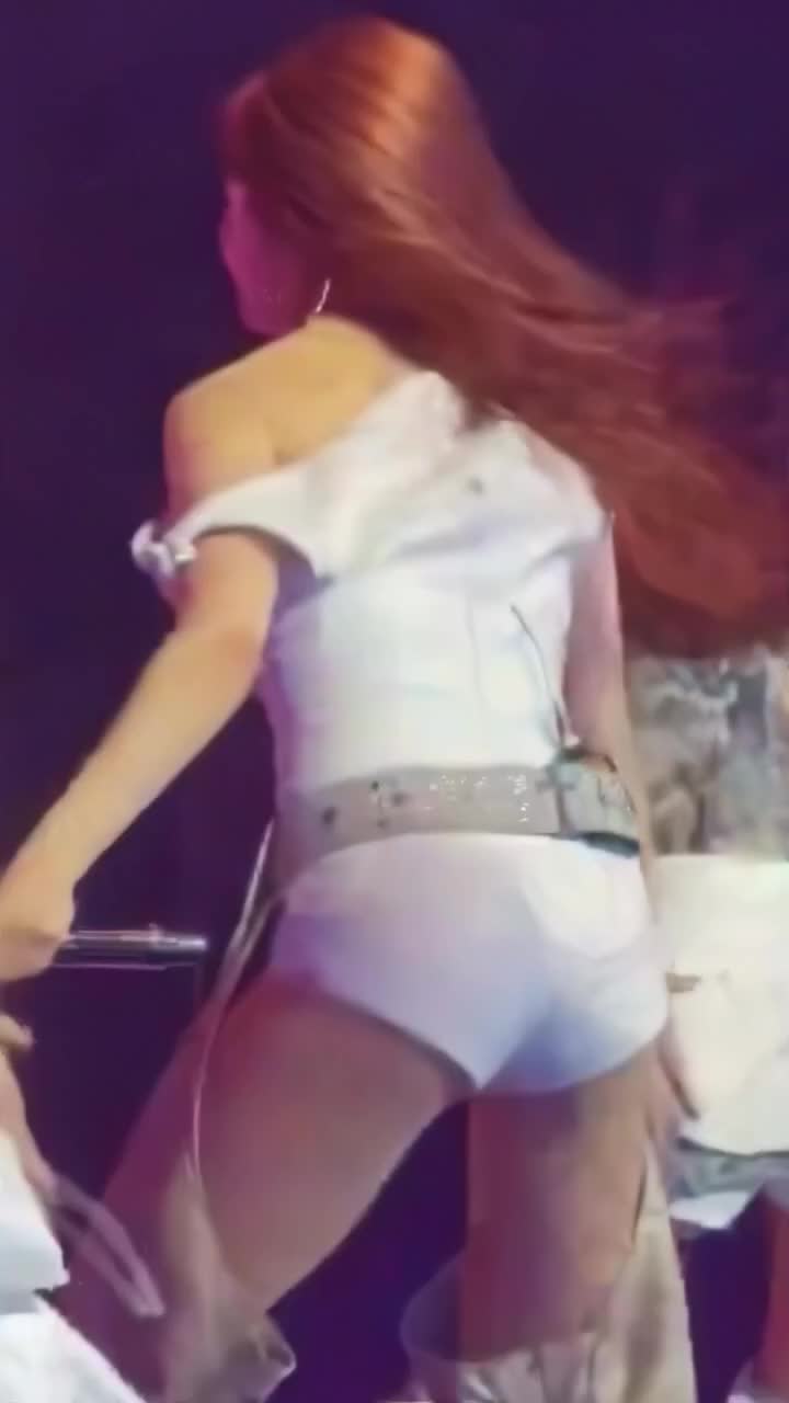 Video 1171037 from Huh Yunjin 허윤진 | LESSERAFIM