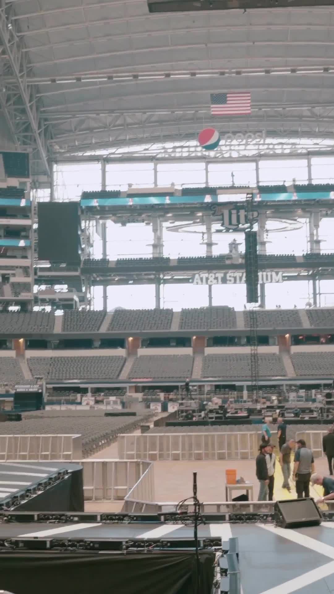 Video 1171128 from Lainey Wilson